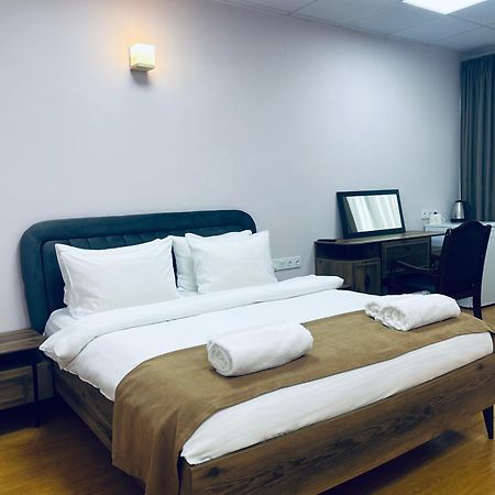 Hotel Four Seasons Tbilisi ภายนอก รูปภาพ