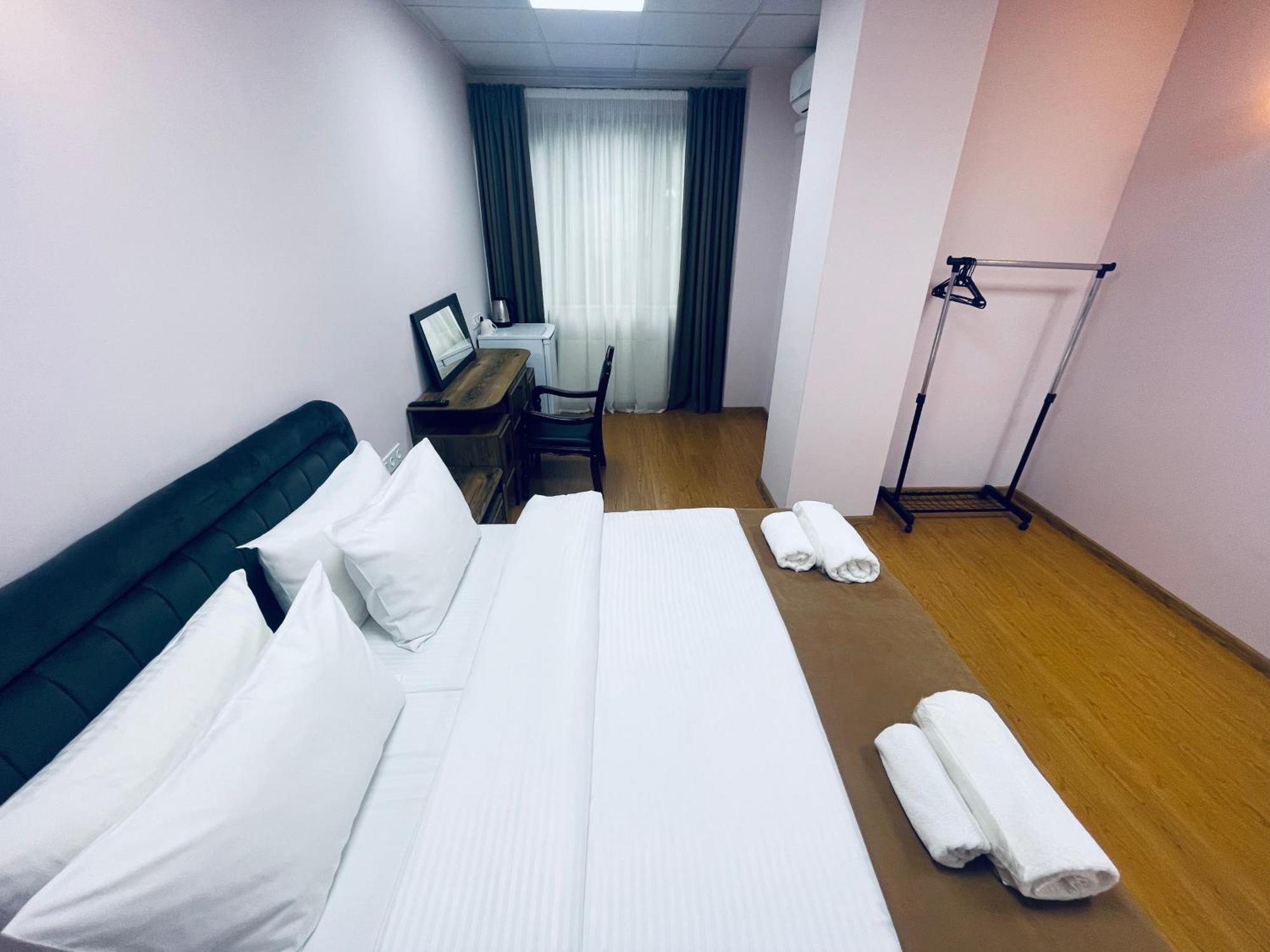 Hotel Four Seasons Tbilisi ภายนอก รูปภาพ