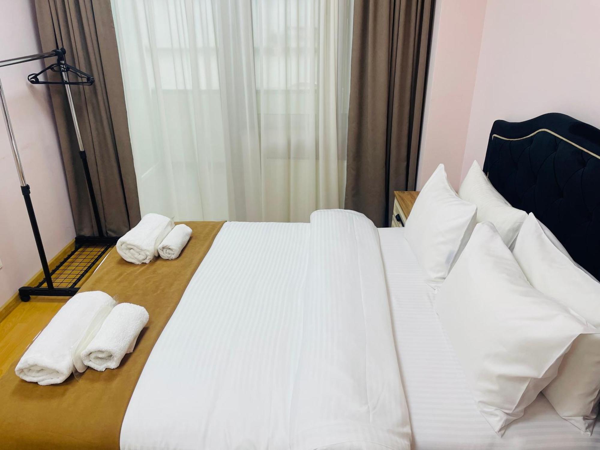 Hotel Four Seasons Tbilisi ภายนอก รูปภาพ